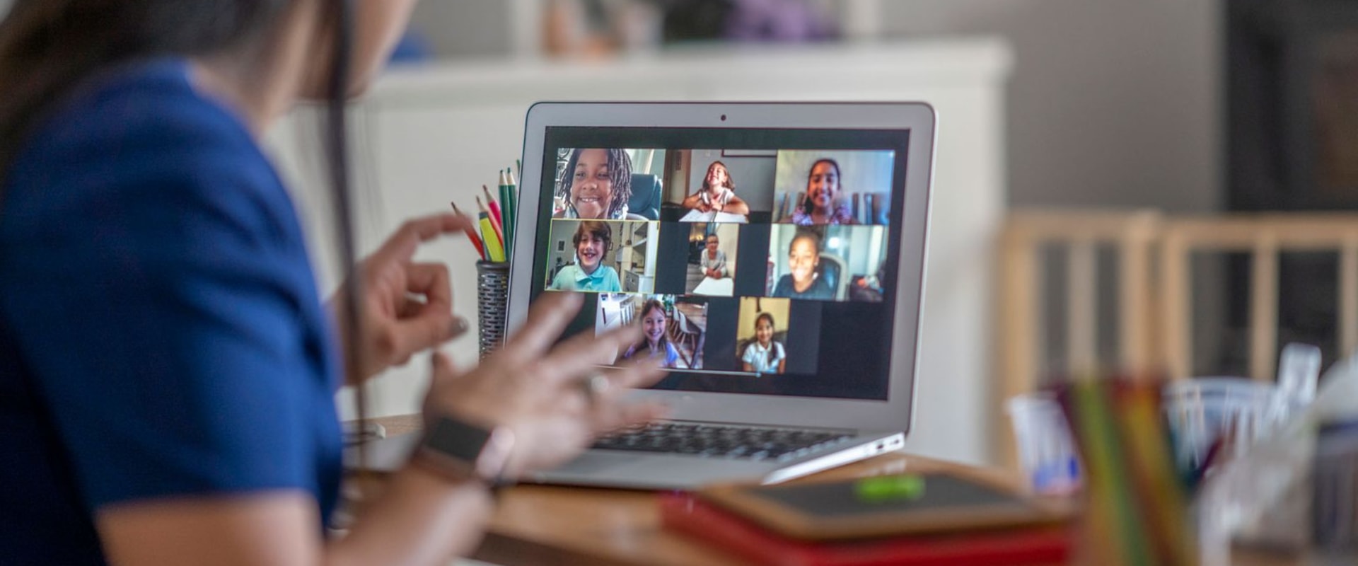 Collaborative Learning Strategies for Online Tutoring